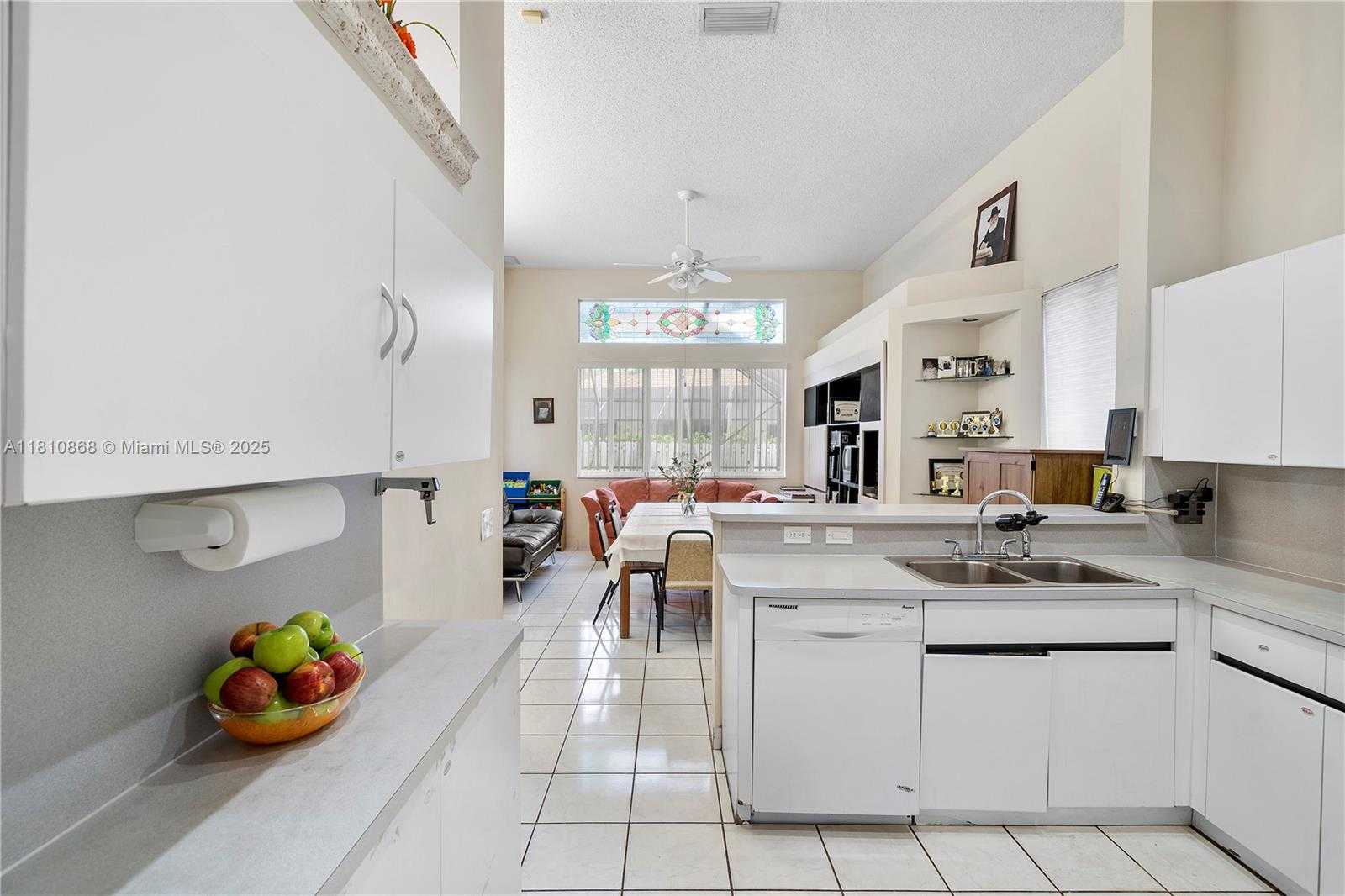Small Image of 1357 CAMELLIA LN, Weston Number 12
