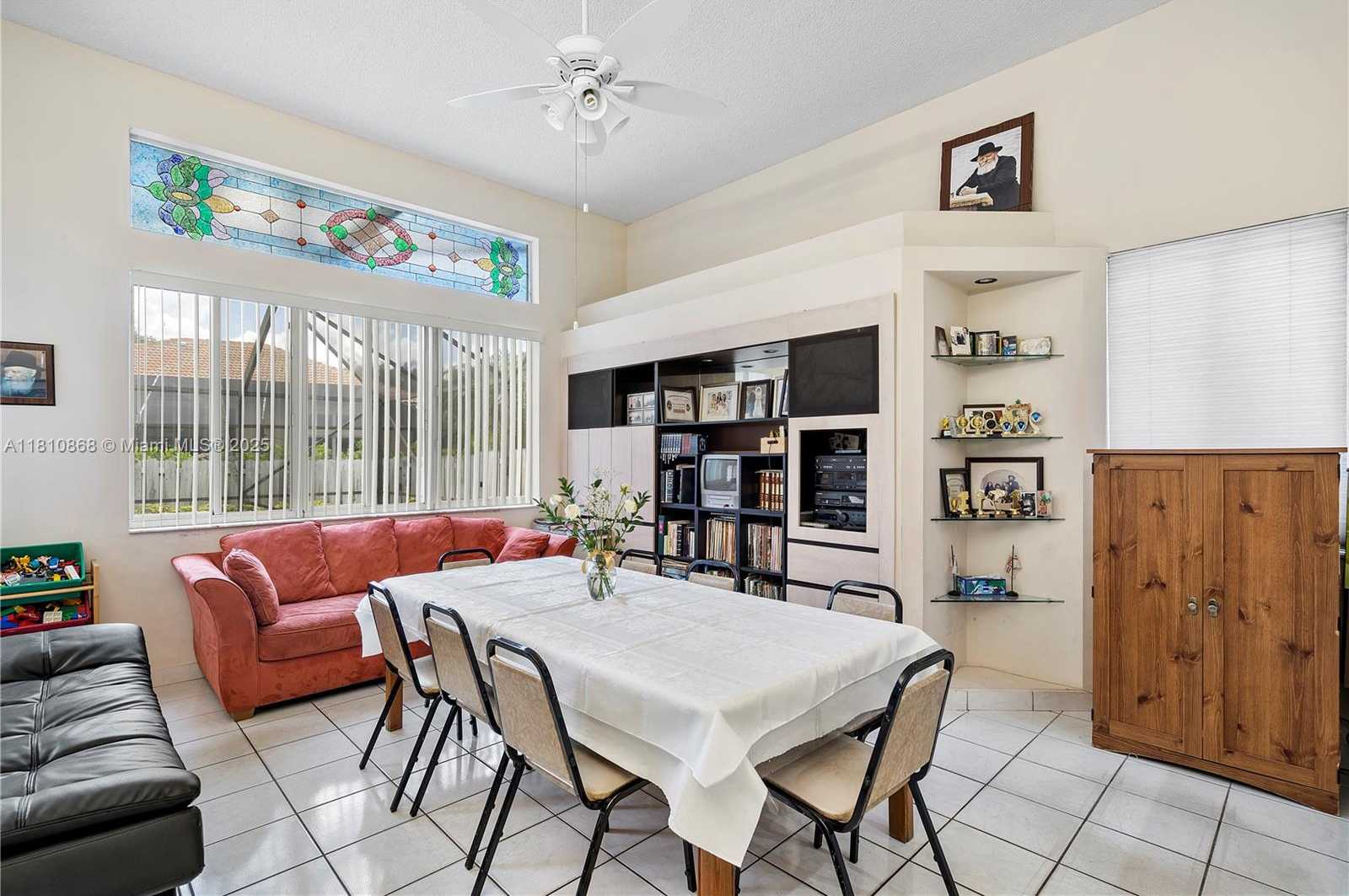Small Image of 1357 CAMELLIA LN, Weston Number 13