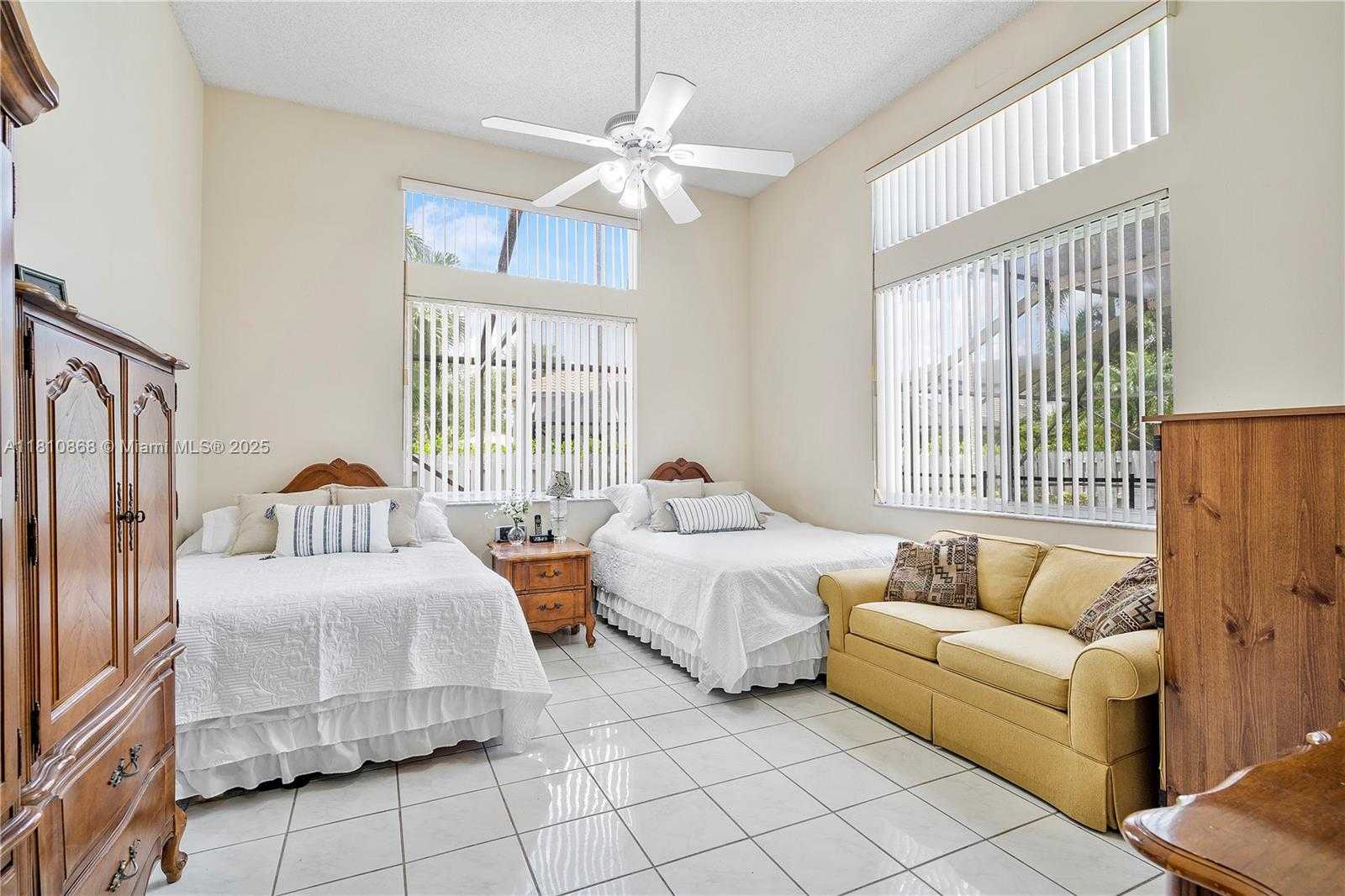 Small Image of 1357 CAMELLIA LN, Weston Number 16