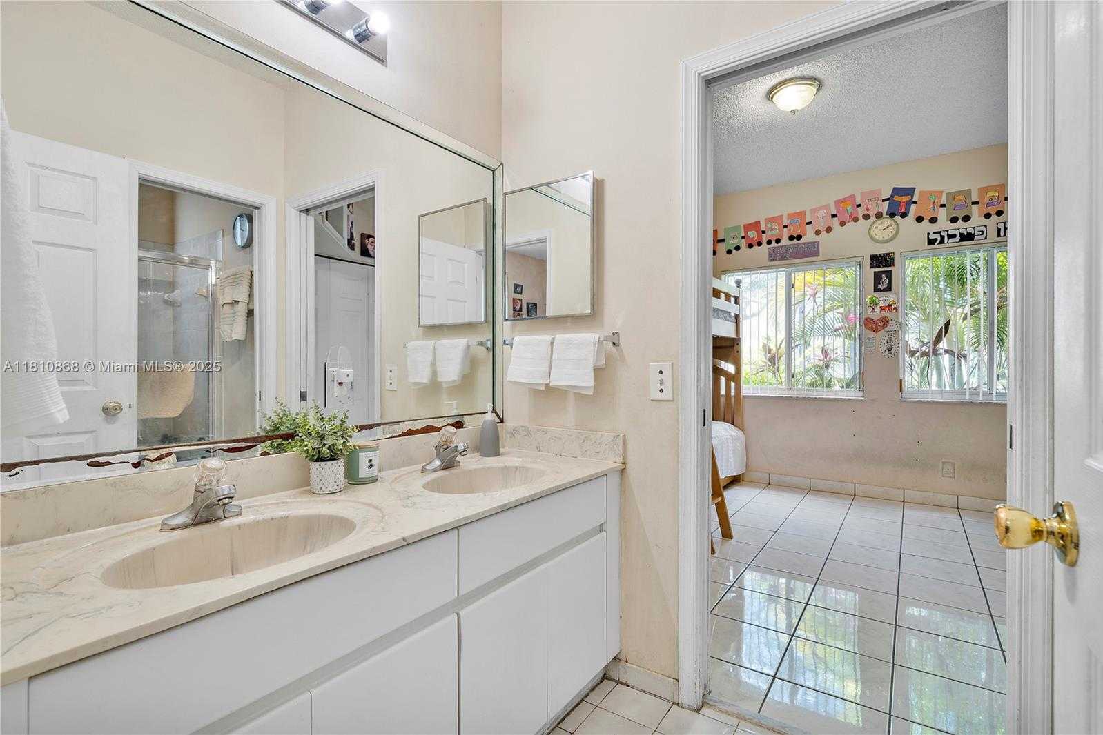 Small Image of 1357 CAMELLIA LN, Weston Number 17
