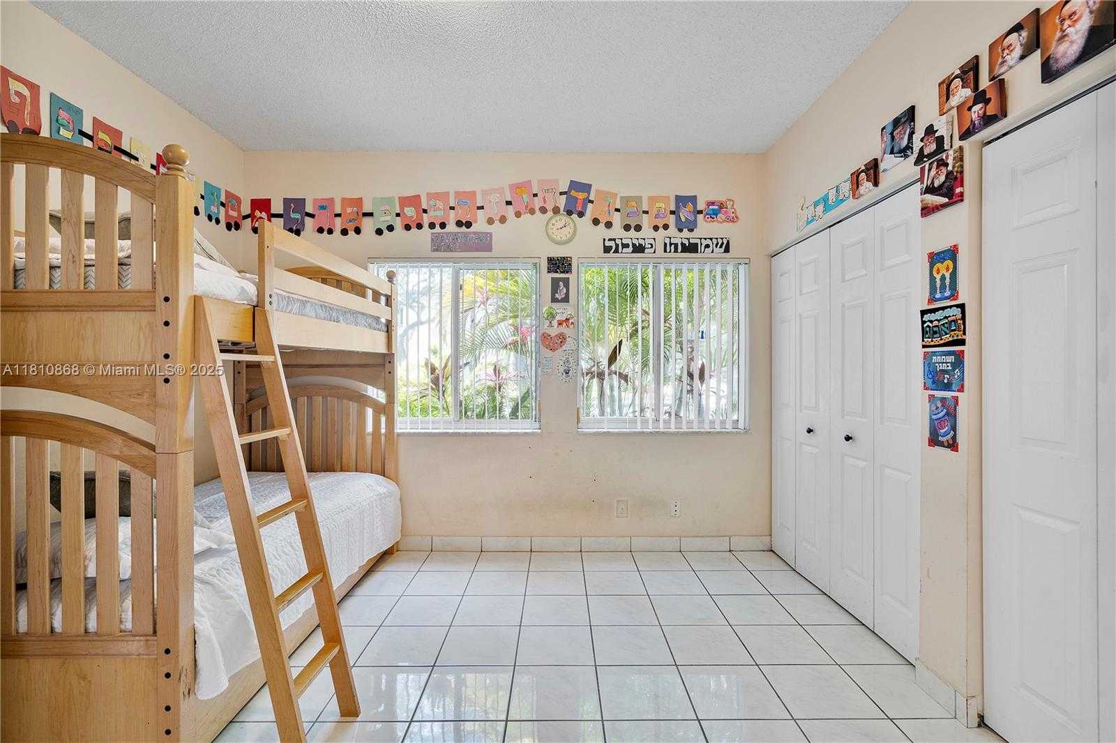Small Image of 1357 CAMELLIA LN, Weston Number 22