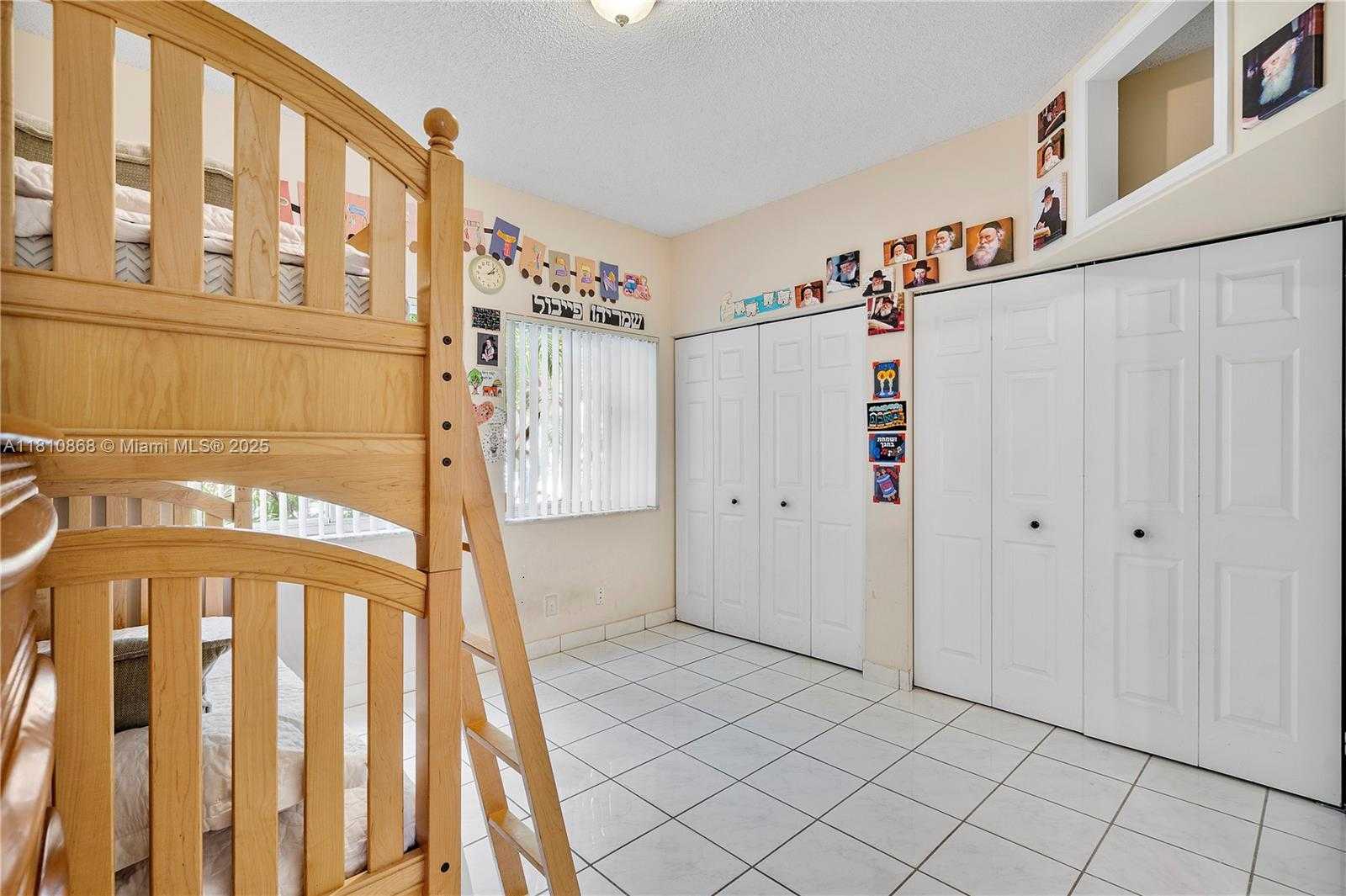 Small Image of 1357 CAMELLIA LN, Weston Number 23