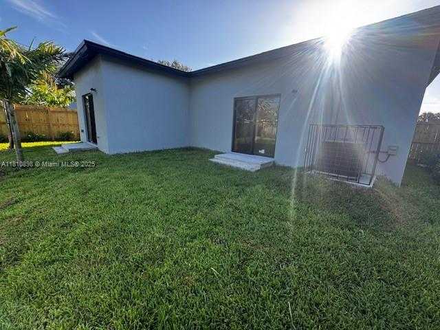 Small Image of 307 NORTH WEST 28TH AVE, Fort Lauderdale Number 2