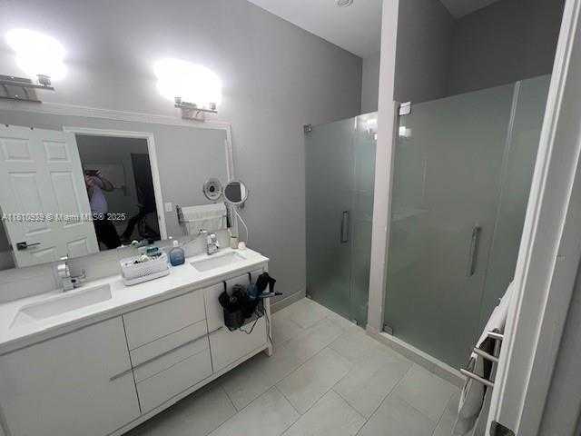 Small Image of 1020 SILKTREE LN, Weston Number 11