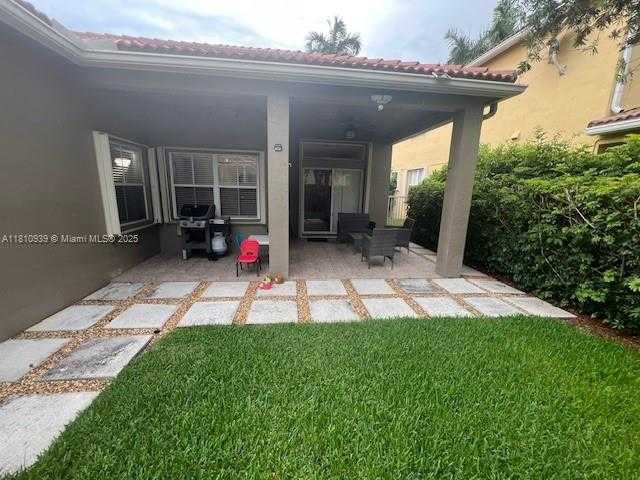 Small Image of 1020 SILKTREE LN, Weston Number 15