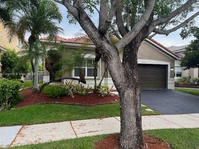 Small Image of 1020 SILKTREE LN, Weston Number 2