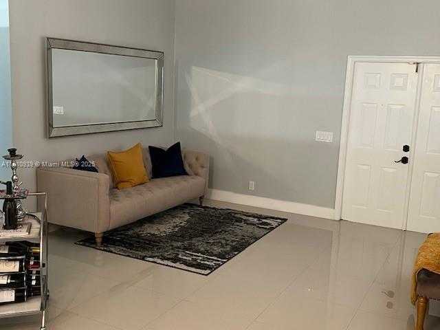 Small Image of 1020 SILKTREE LN, Weston Number 7