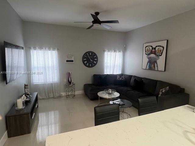 Small Image of 1020 SILKTREE LN, Weston Number 9