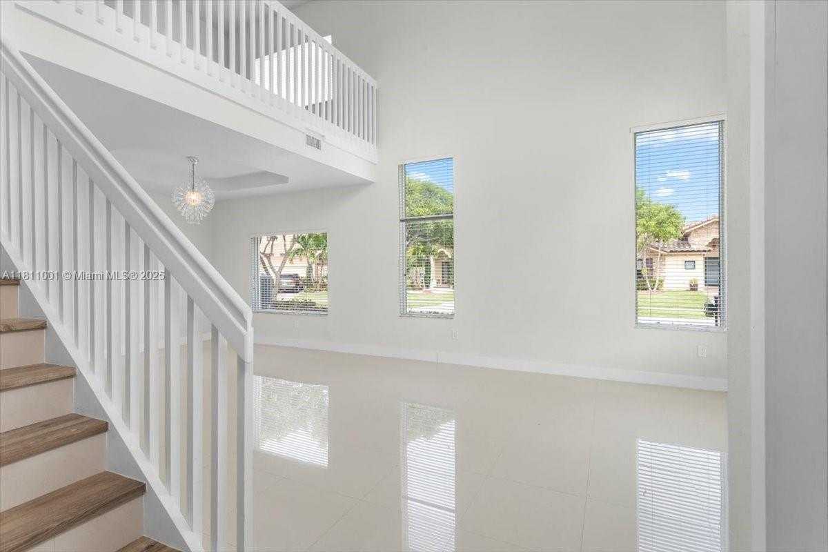 Small Image of 8773 SOUTH WEST 220TH LN, Cutler Bay Number 16