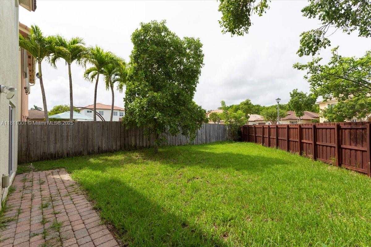 Small Image of 8773 SOUTH WEST 220TH LN, Cutler Bay Number 34