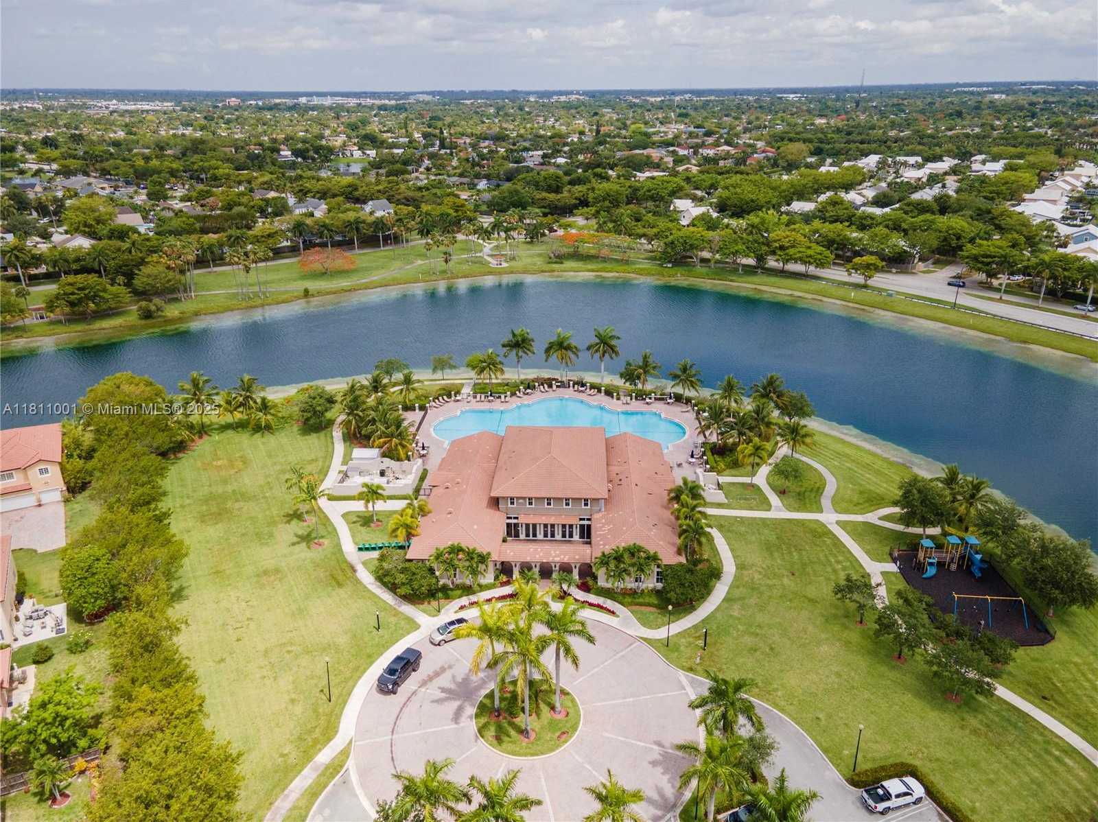 Small Image of 8773 SOUTH WEST 220TH LN, Cutler Bay Number 51