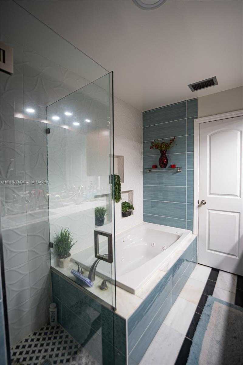 Small Image of 8521 NORTH WEST 53RD ST, Lauderhill Number 20