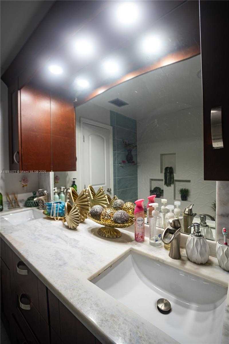 Small Image of 8521 NORTH WEST 53RD ST, Lauderhill Number 23