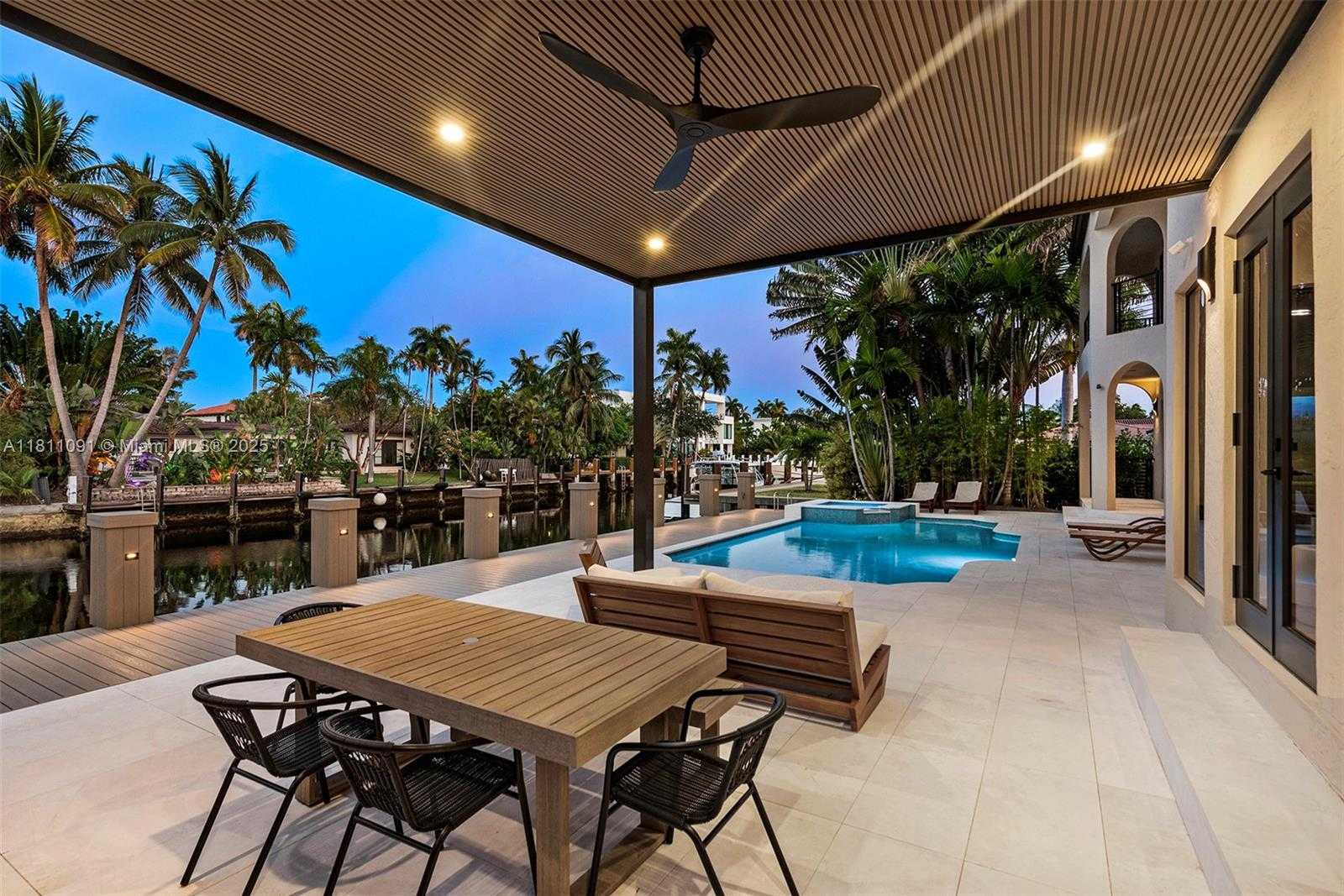 Small Image of 324 COCONUT ISLE DR, Fort Lauderdale Number 21