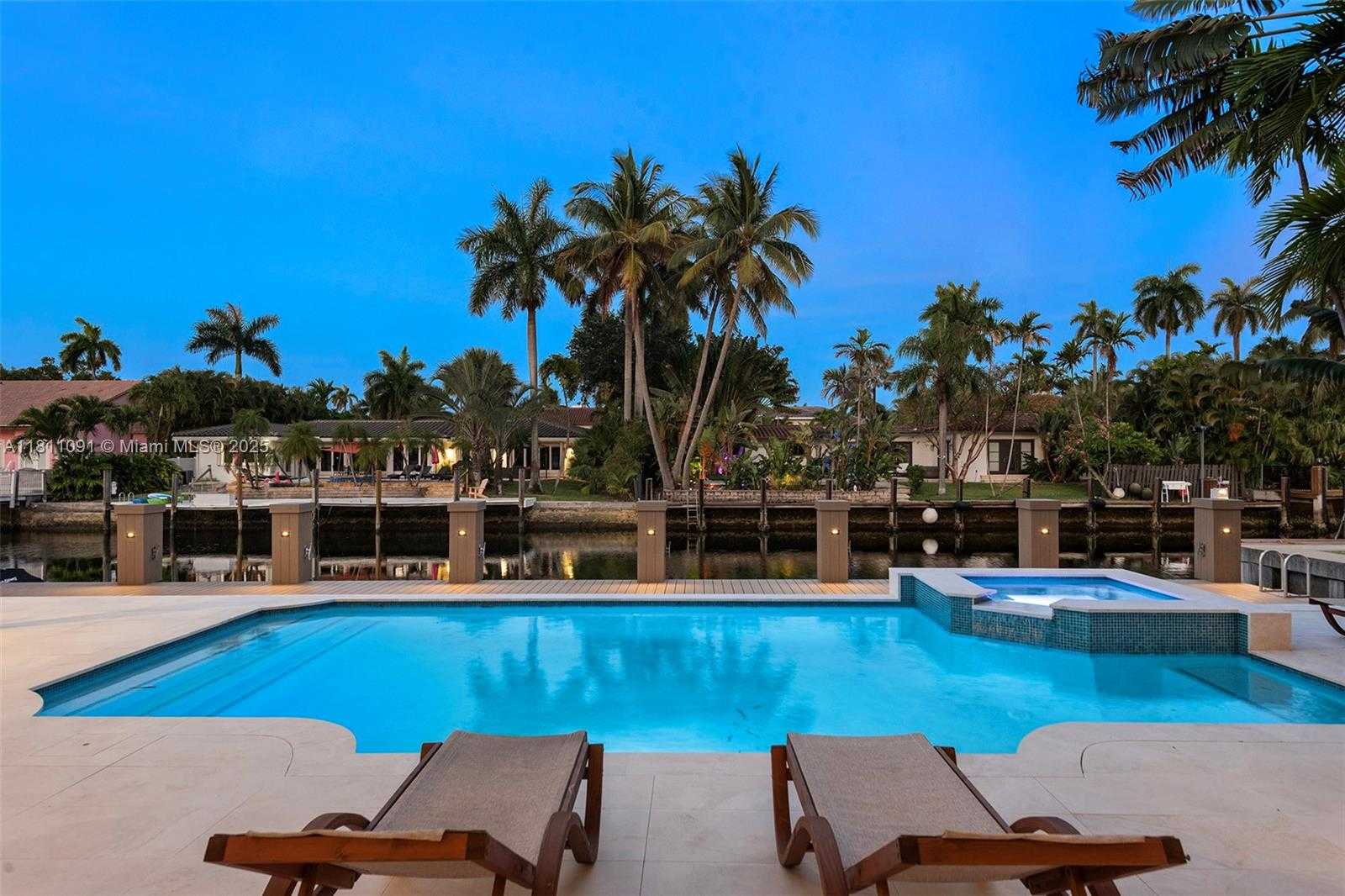 Small Image of 324 COCONUT ISLE DR, Fort Lauderdale Number 23