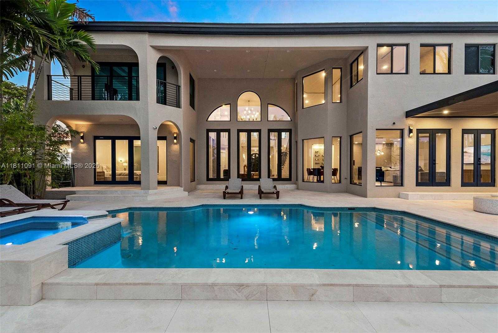Small Image of 324 COCONUT ISLE DR, Fort Lauderdale Number 24