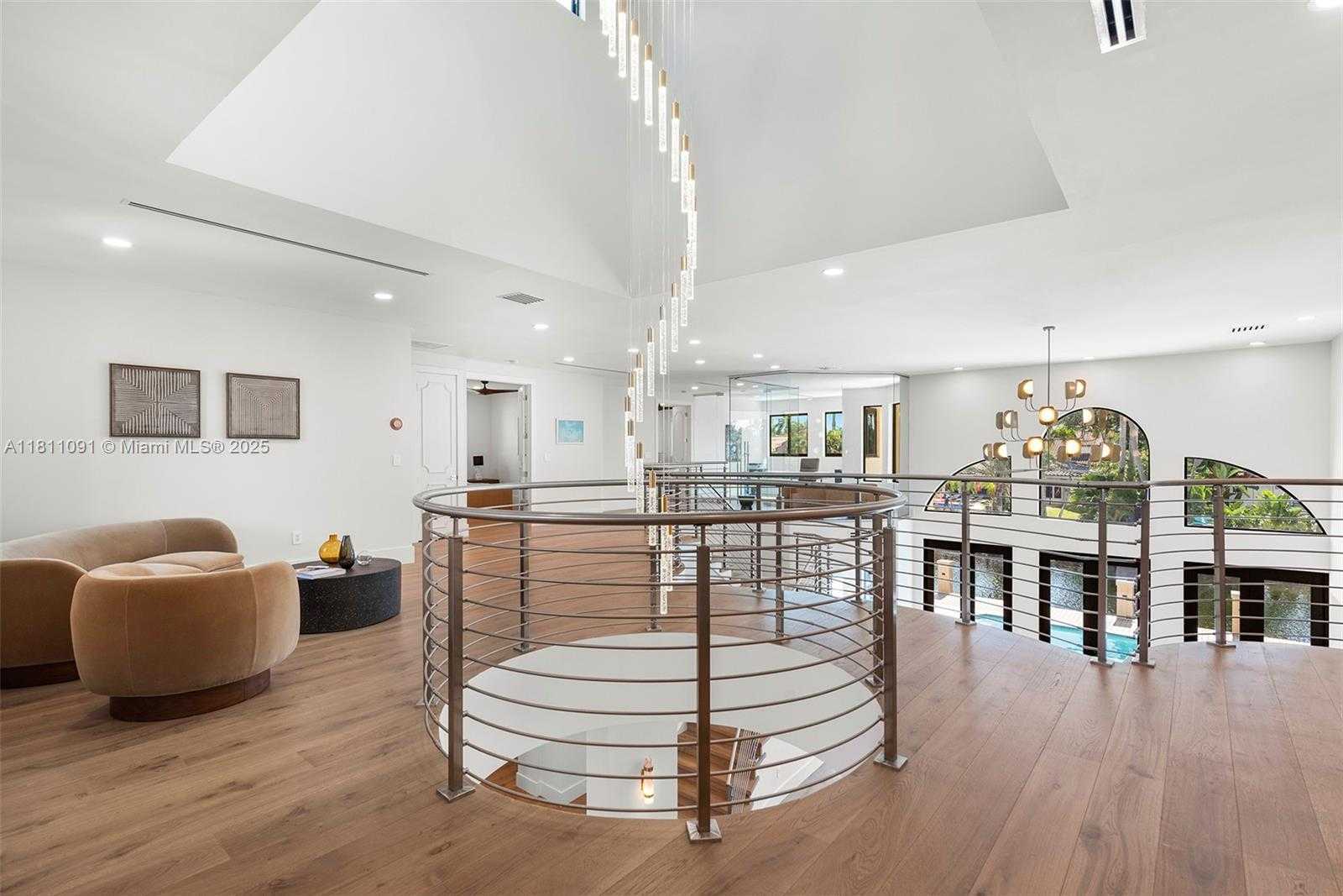Small Image of 324 COCONUT ISLE DR, Fort Lauderdale Number 34
