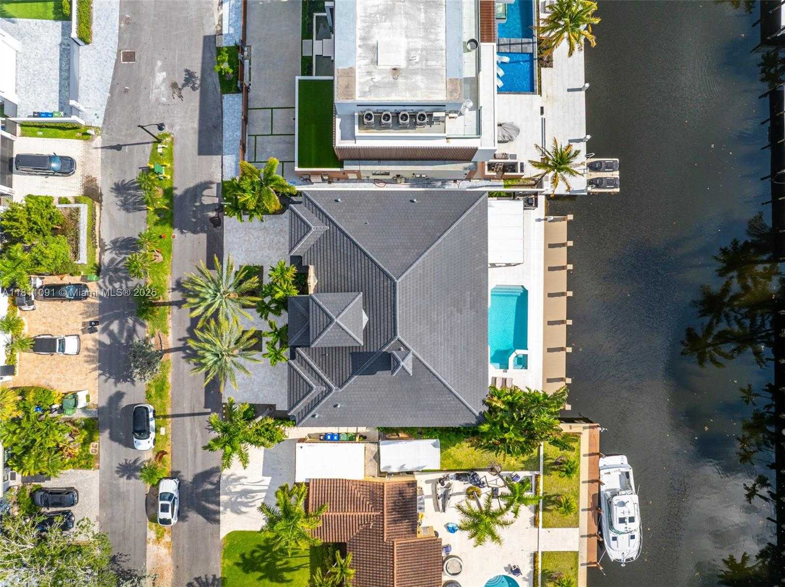 Small Image of 324 COCONUT ISLE DR, Fort Lauderdale Number 63