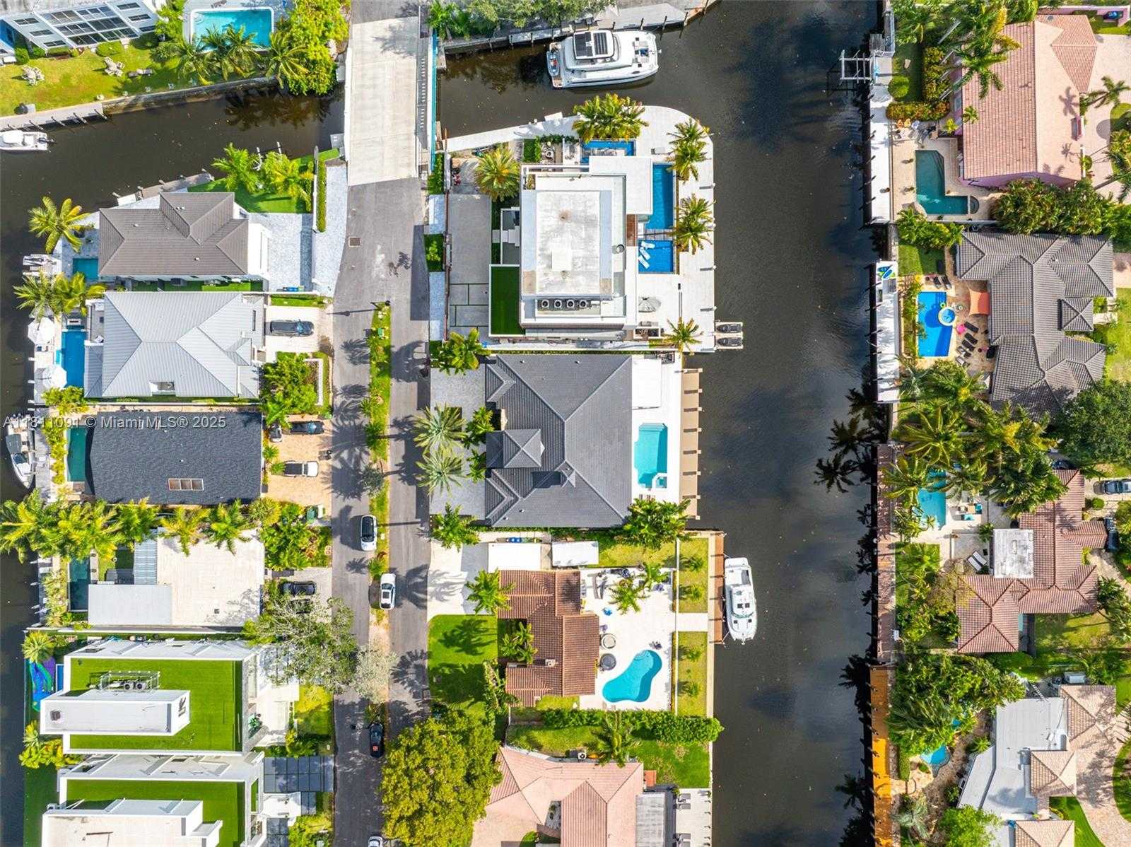 Small Image of 324 COCONUT ISLE DR, Fort Lauderdale Number 65