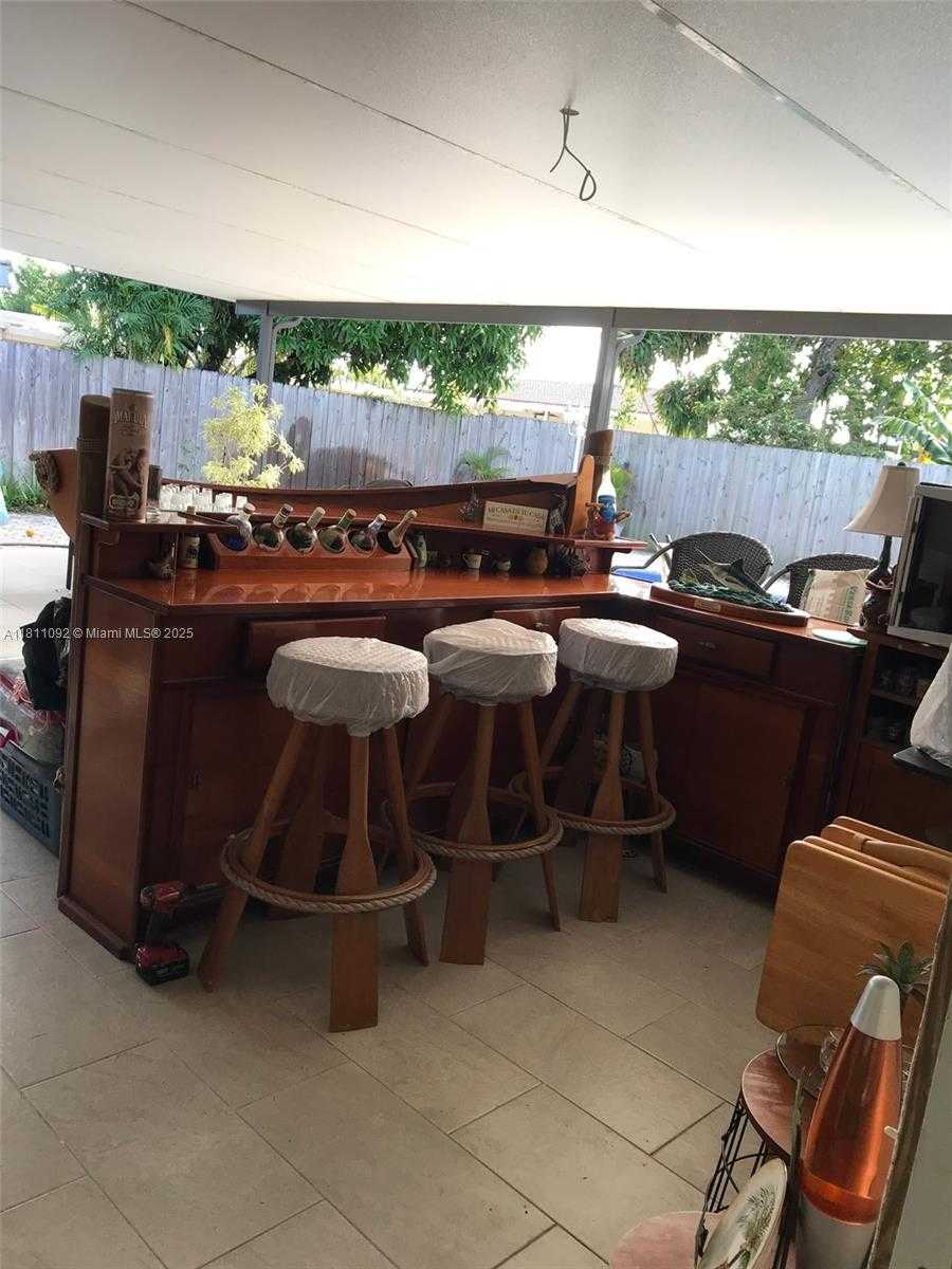 Small Image of 5010 NORTH WEST 190TH ST, Miami Gardens Number 11