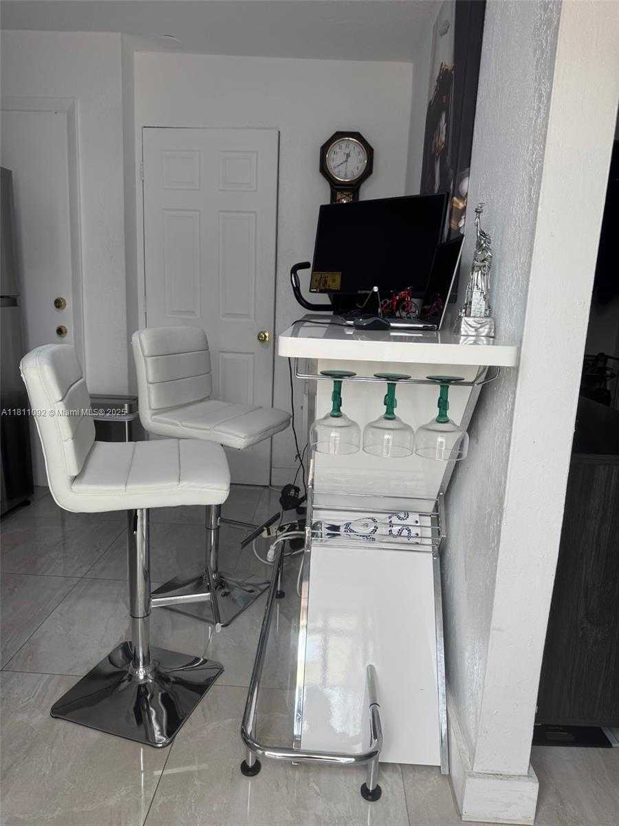 Small Image of 5010 NORTH WEST 190TH ST, Miami Gardens Number 5