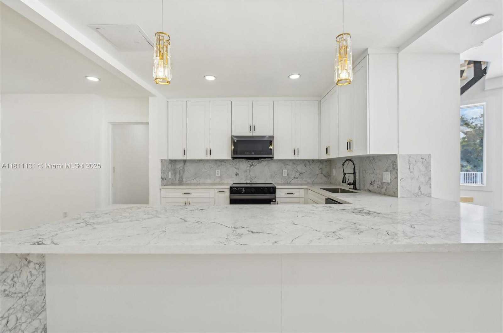 Small Image of 2001 SOUTH WEST 23RD AVE, Fort Lauderdale Number 17