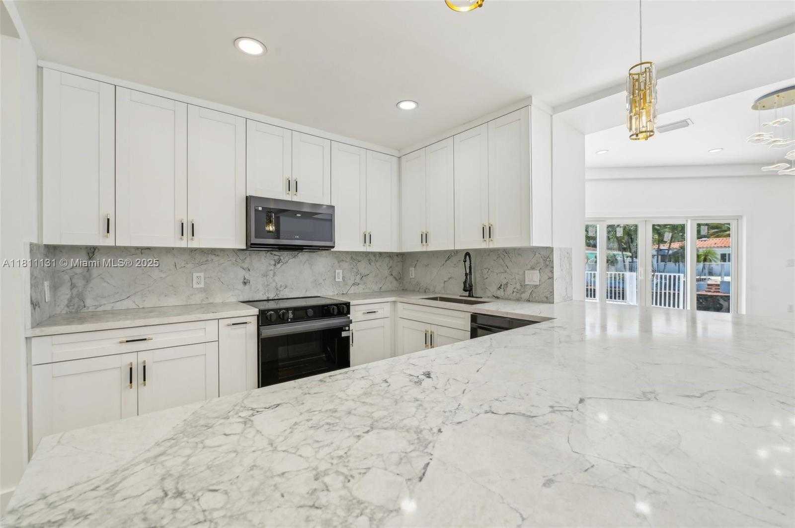 Small Image of 2001 SOUTH WEST 23RD AVE, Fort Lauderdale Number 18