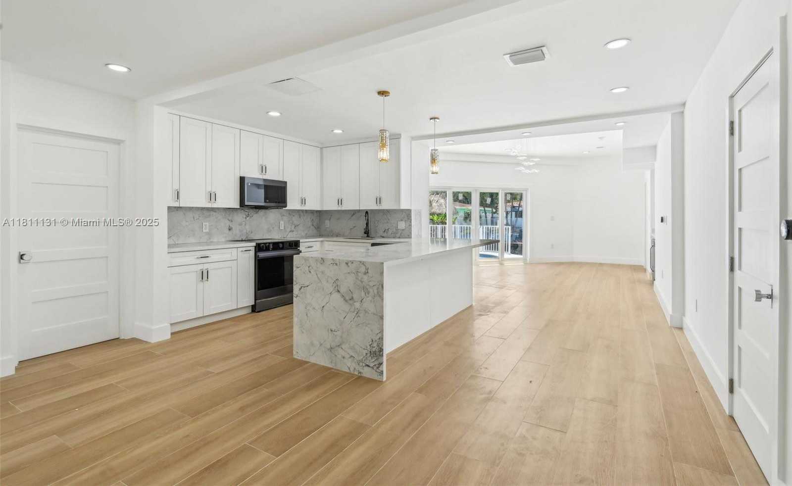Small Image of 2001 SOUTH WEST 23RD AVE, Fort Lauderdale Number 21