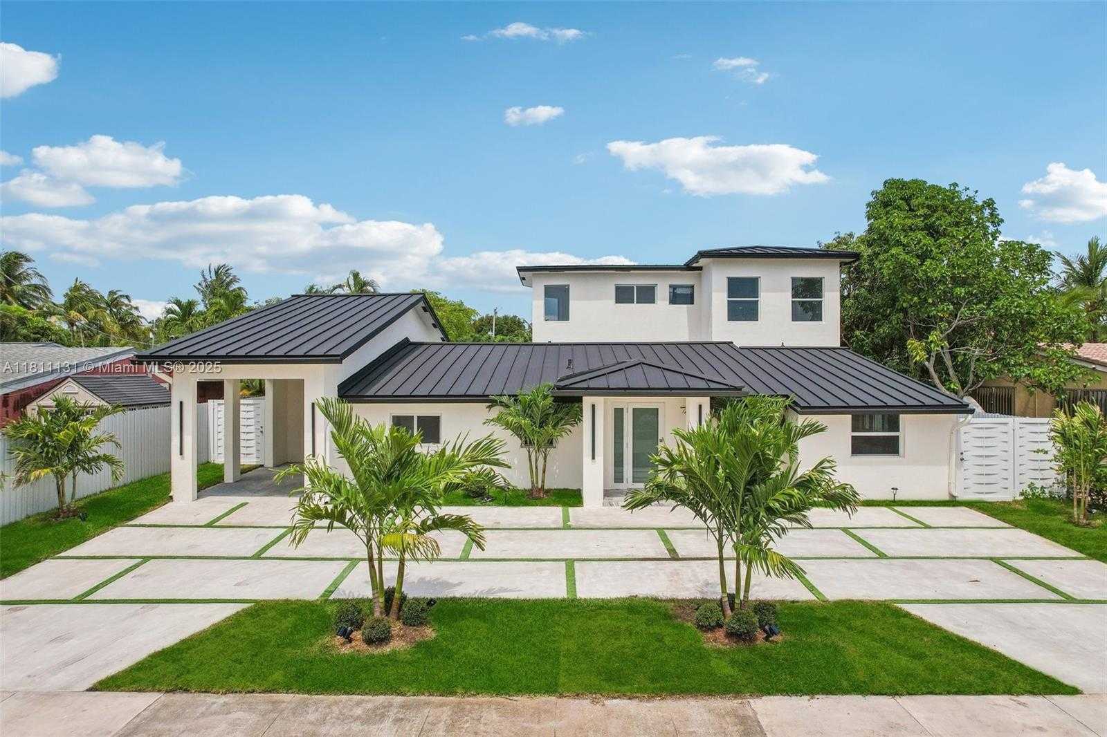 Small Image of 2001 SOUTH WEST 23RD AVE, Fort Lauderdale Number 4