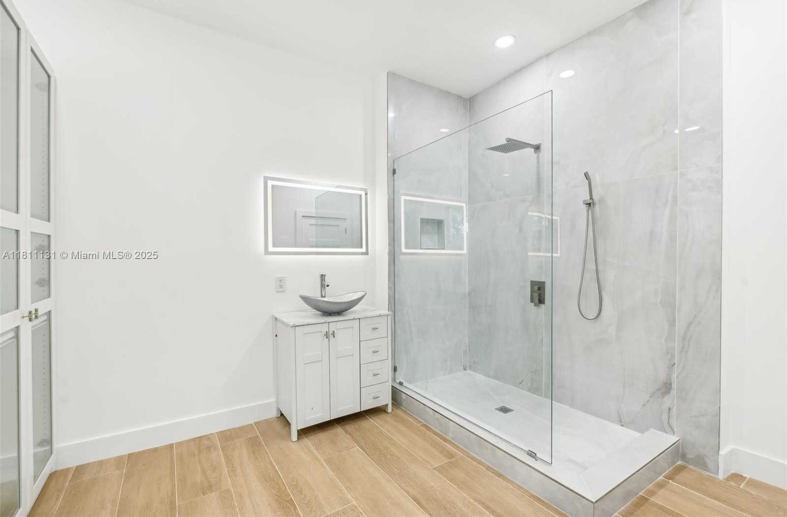 Small Image of 2001 SOUTH WEST 23RD AVE, Fort Lauderdale Number 46