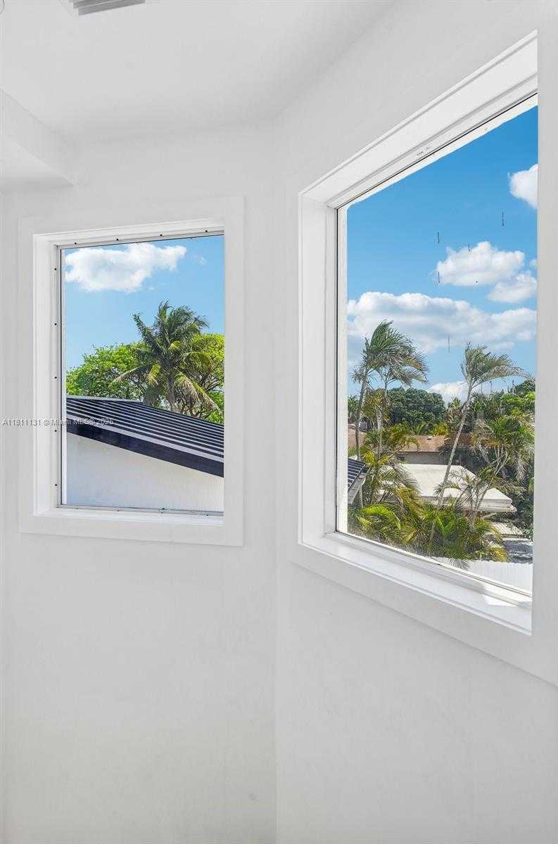 Small Image of 2001 SOUTH WEST 23RD AVE, Fort Lauderdale Number 71
