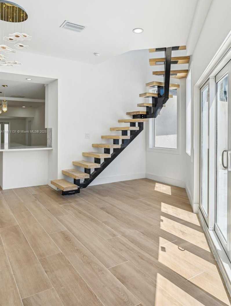 Small Image of 2001 SOUTH WEST 23RD AVE, Fort Lauderdale Number 77