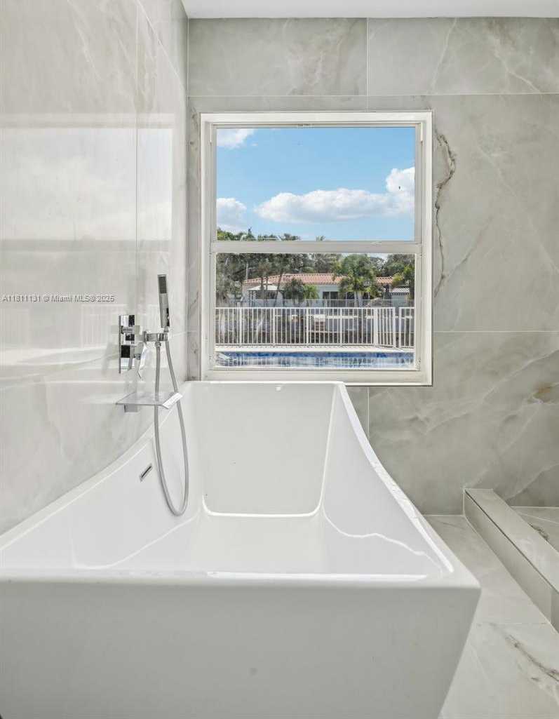 Small Image of 2001 SOUTH WEST 23RD AVE, Fort Lauderdale Number 80