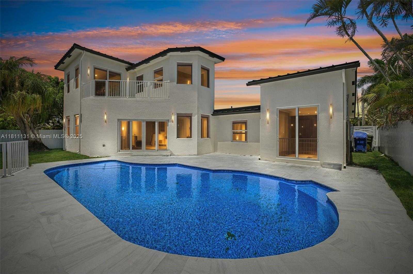 Small Image of 2001 SOUTH WEST 23RD AVE, Fort Lauderdale Number 86