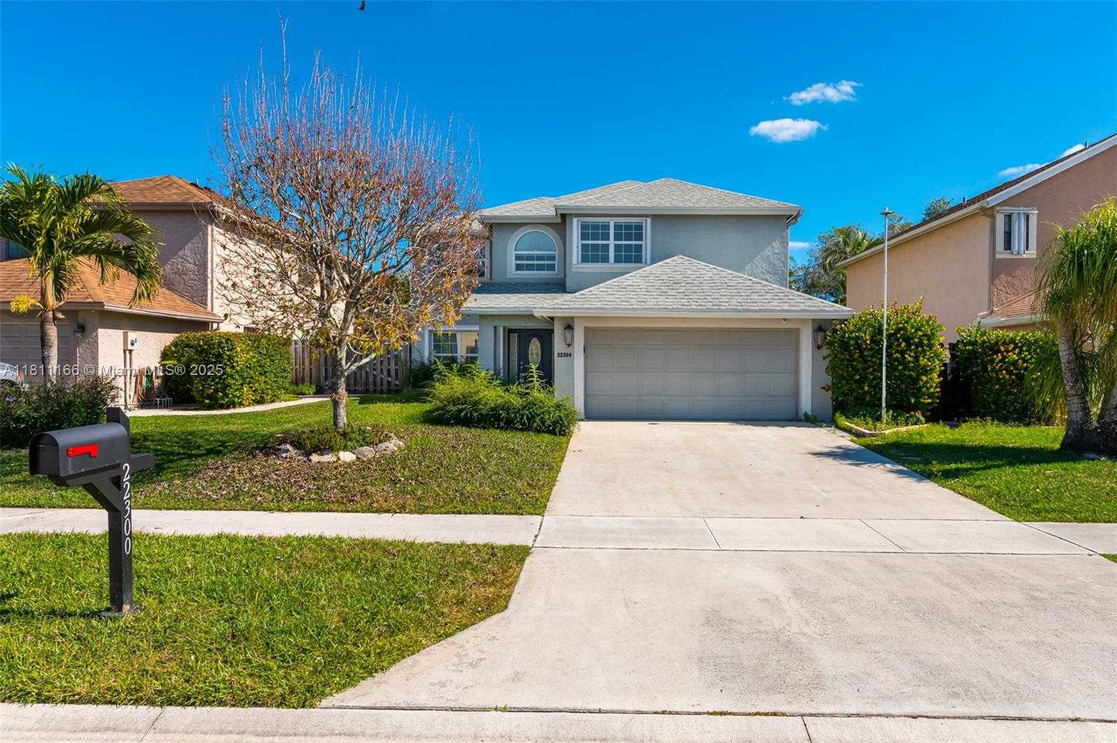 Small Image of 22300 SANDS POINT DR, Boca Raton Number 3