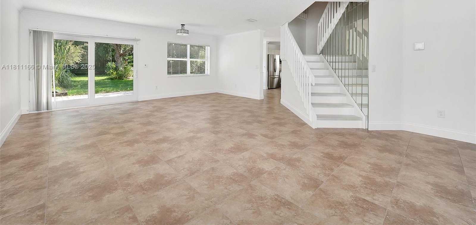Small Image of 22300 SANDS POINT DR, Boca Raton Number 4
