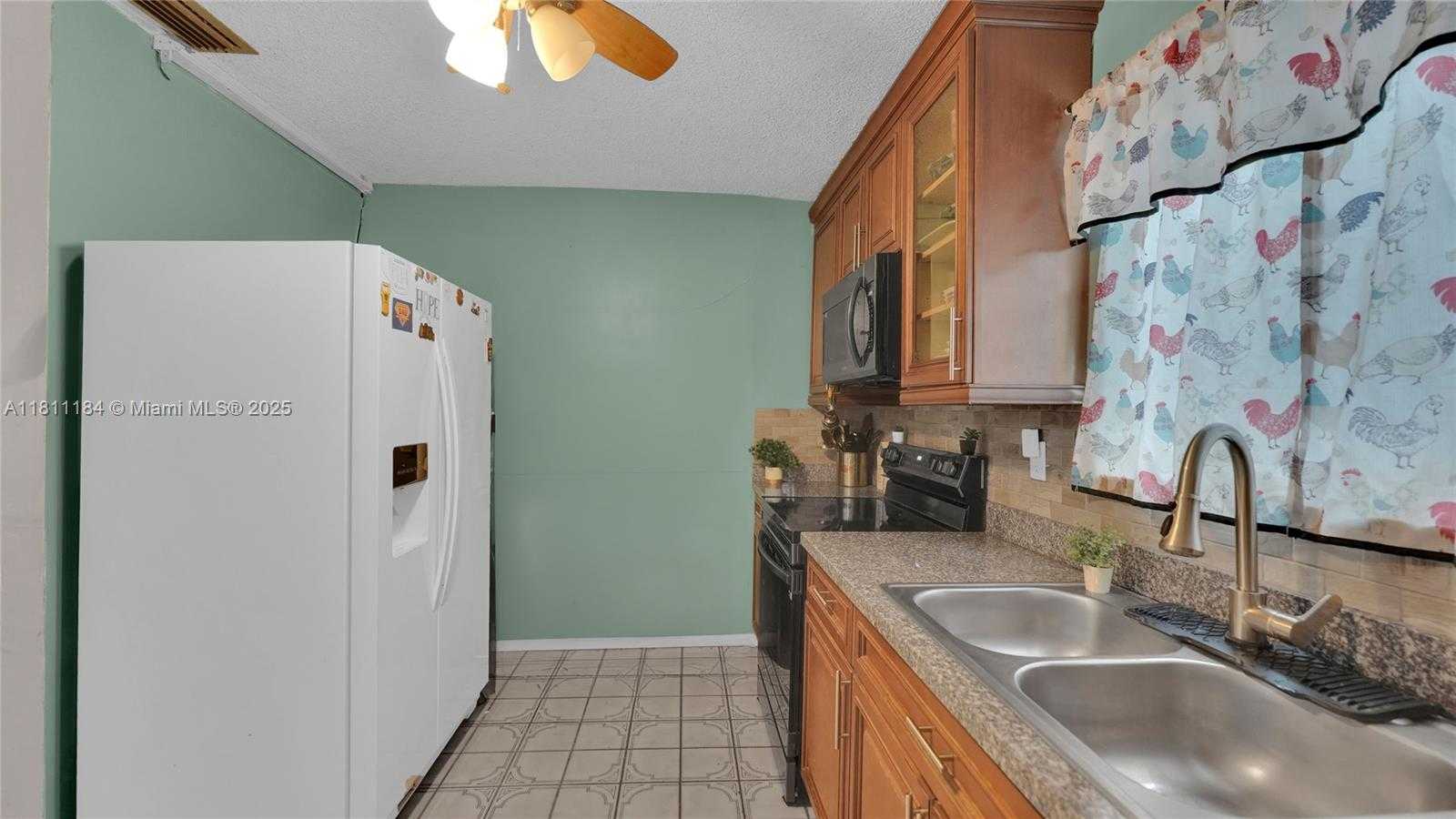 Small Image of 2286 SOUTH WEST 62ND TER, Miramar Number 10
