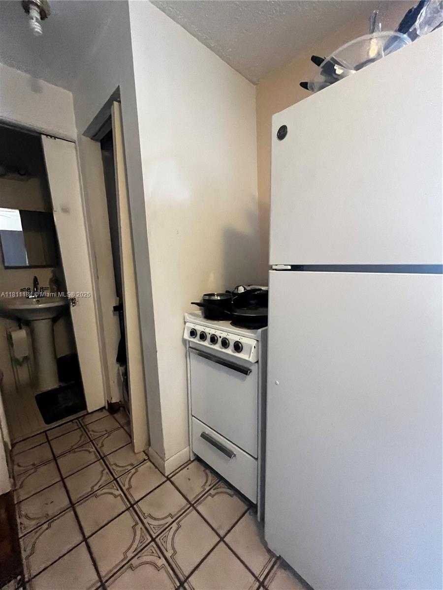 Small Image of 2286 SOUTH WEST 62ND TER, Miramar Number 21