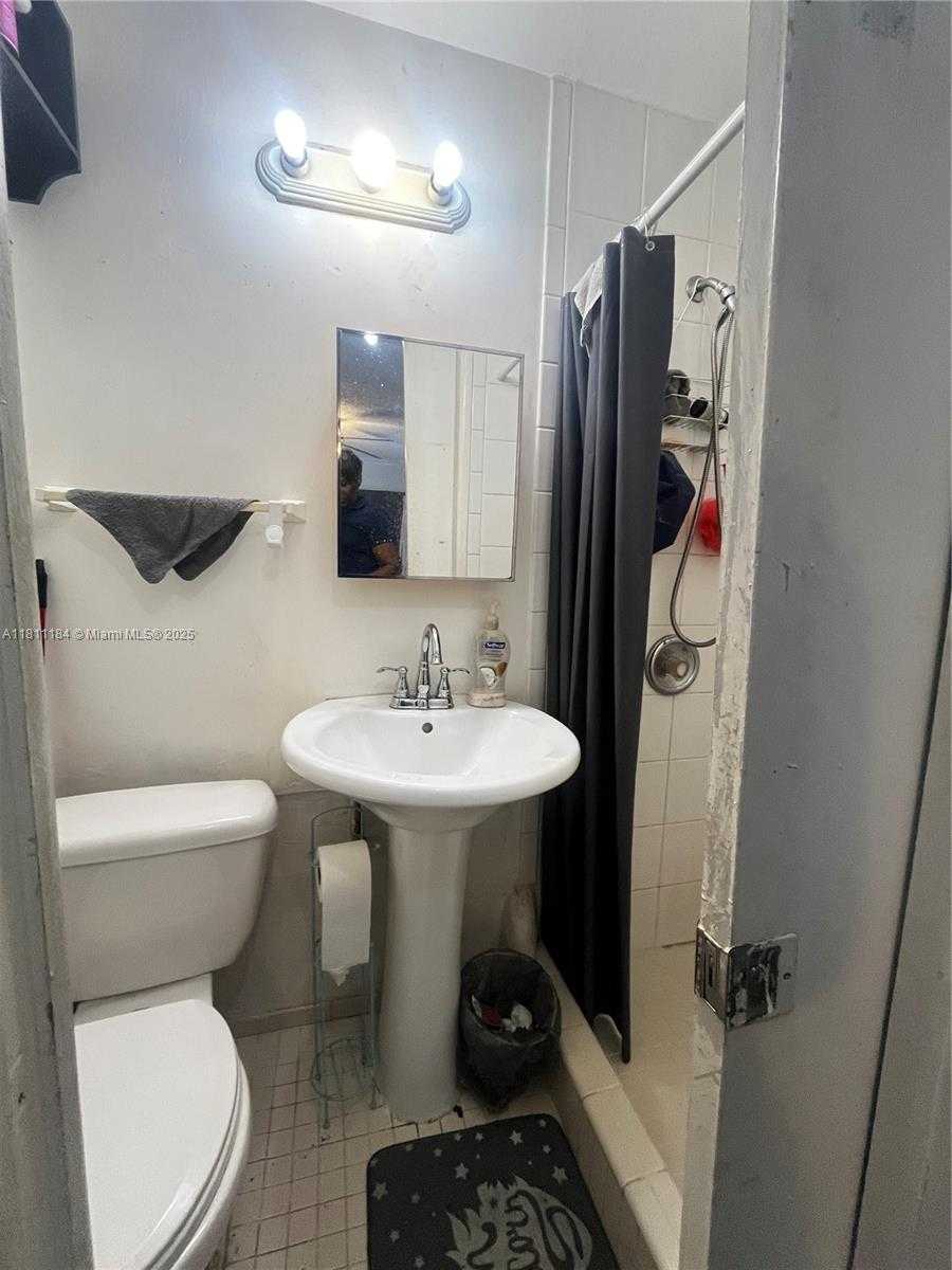 Small Image of 2286 SOUTH WEST 62ND TER, Miramar Number 23