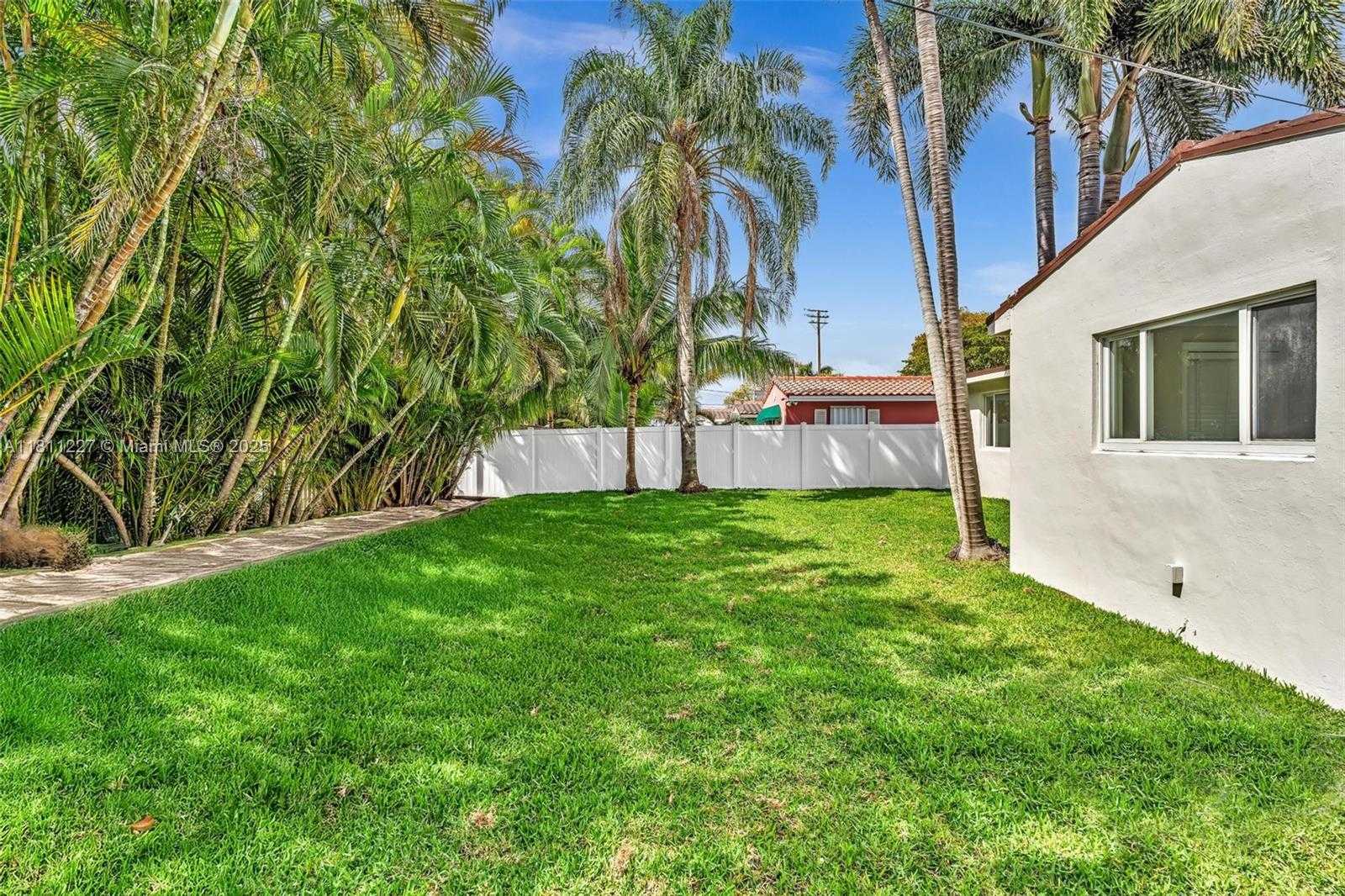 Small Image of 1510 COOLIDGE ST, Hollywood Number 30
