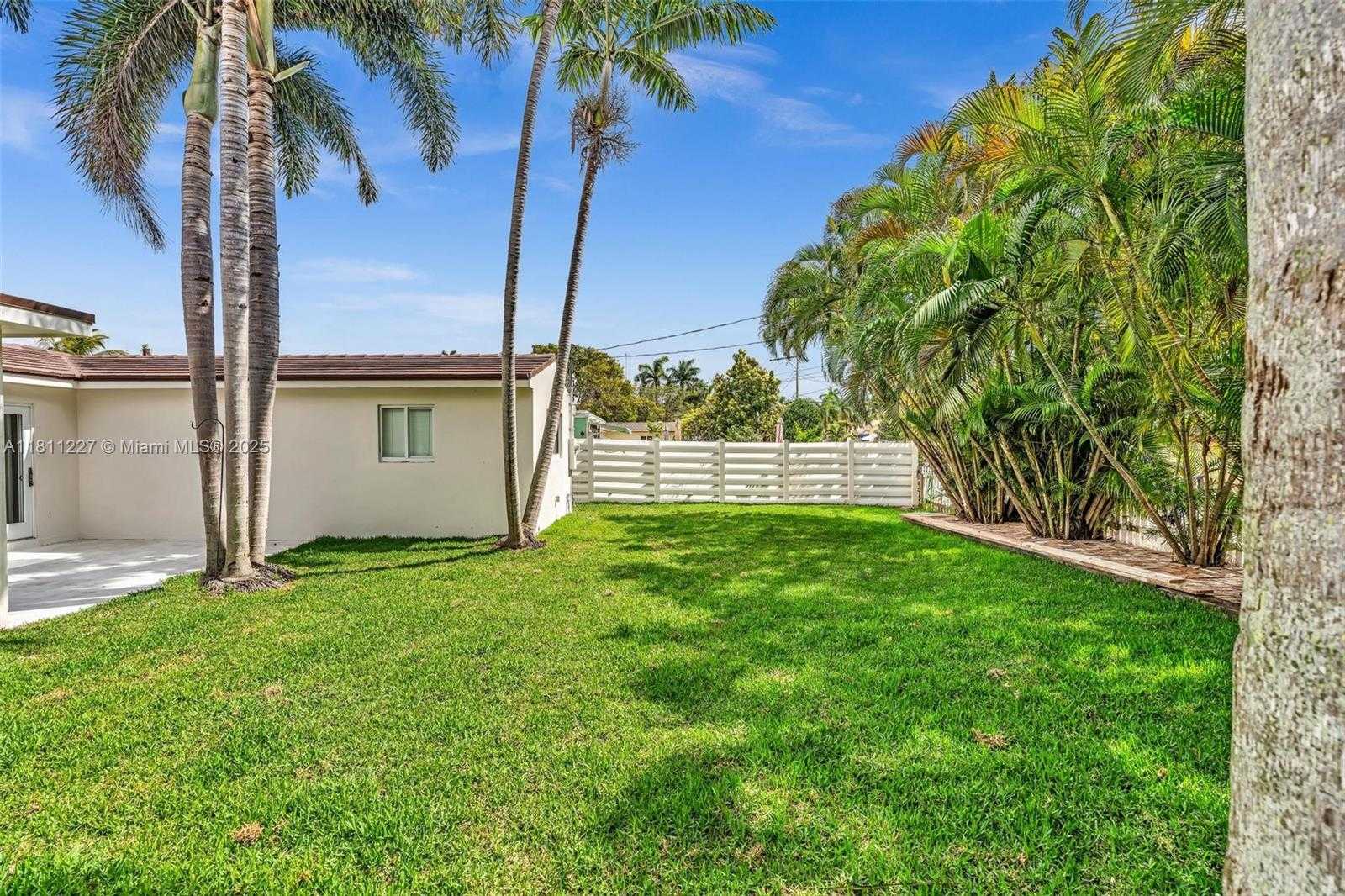 Small Image of 1510 COOLIDGE ST, Hollywood Number 31