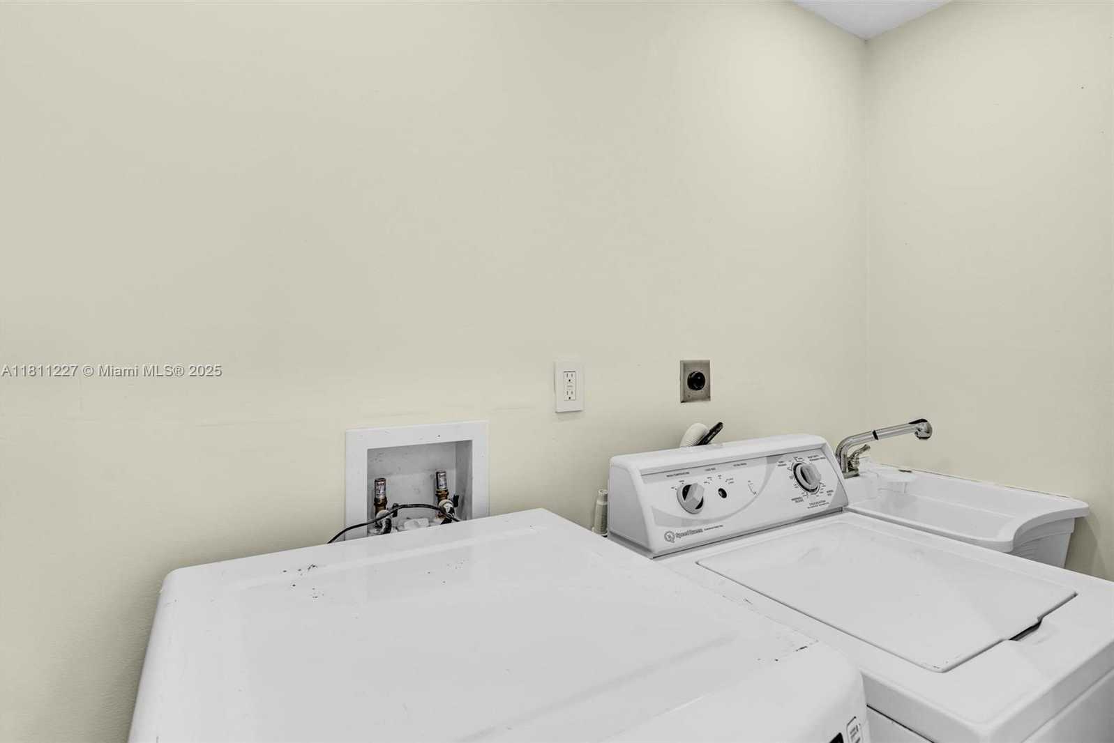 Small Image of 1510 COOLIDGE ST, Hollywood Number 39