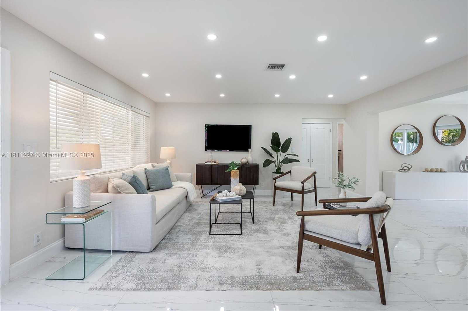 Small Image of 1510 COOLIDGE ST, Hollywood Number 45