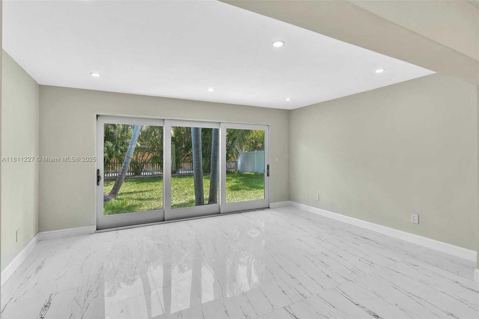 Small Image of 1510 COOLIDGE ST, Hollywood Number 9