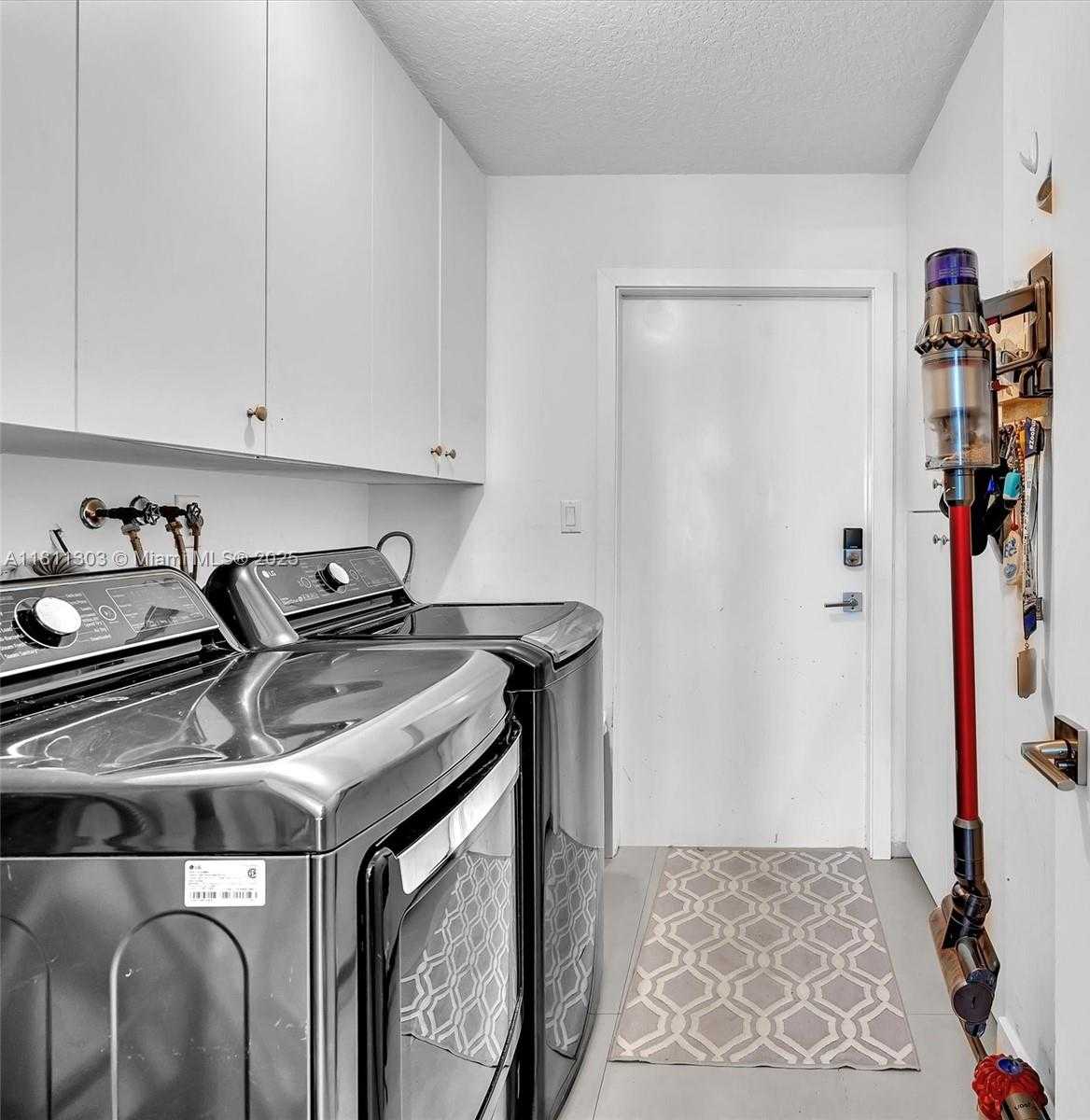 Small Image of 13381 SOUTH WEST 151ST TER, Miami Number 13