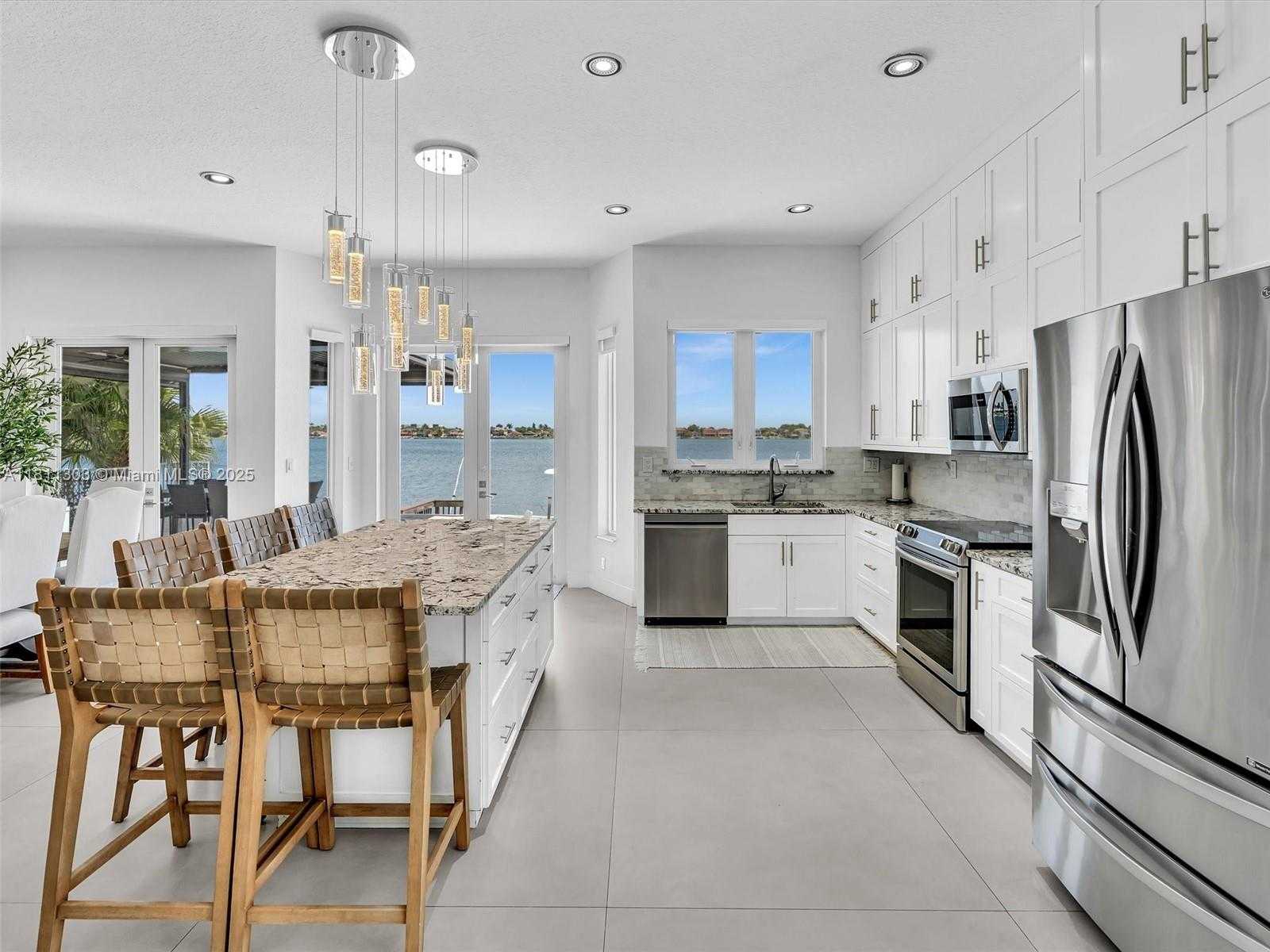 Small Image of 13381 SOUTH WEST 151ST TER, Miami Number 21