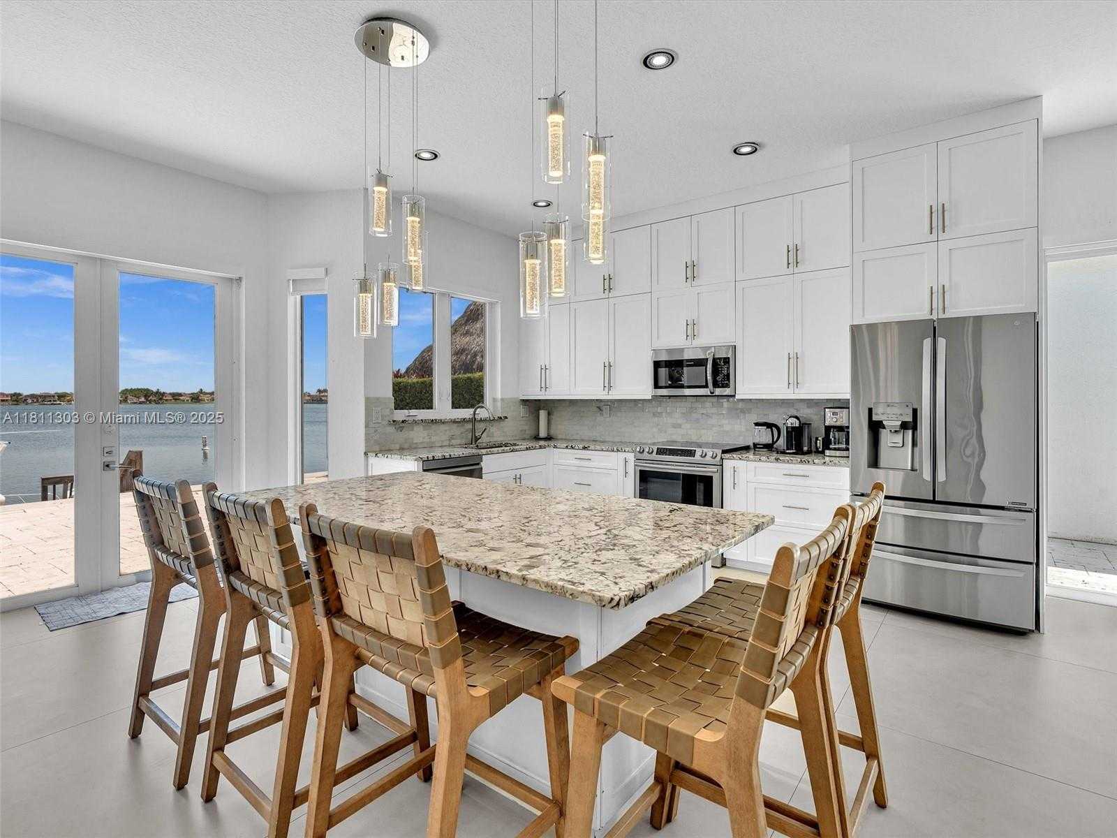 Small Image of 13381 SOUTH WEST 151ST TER, Miami Number 31