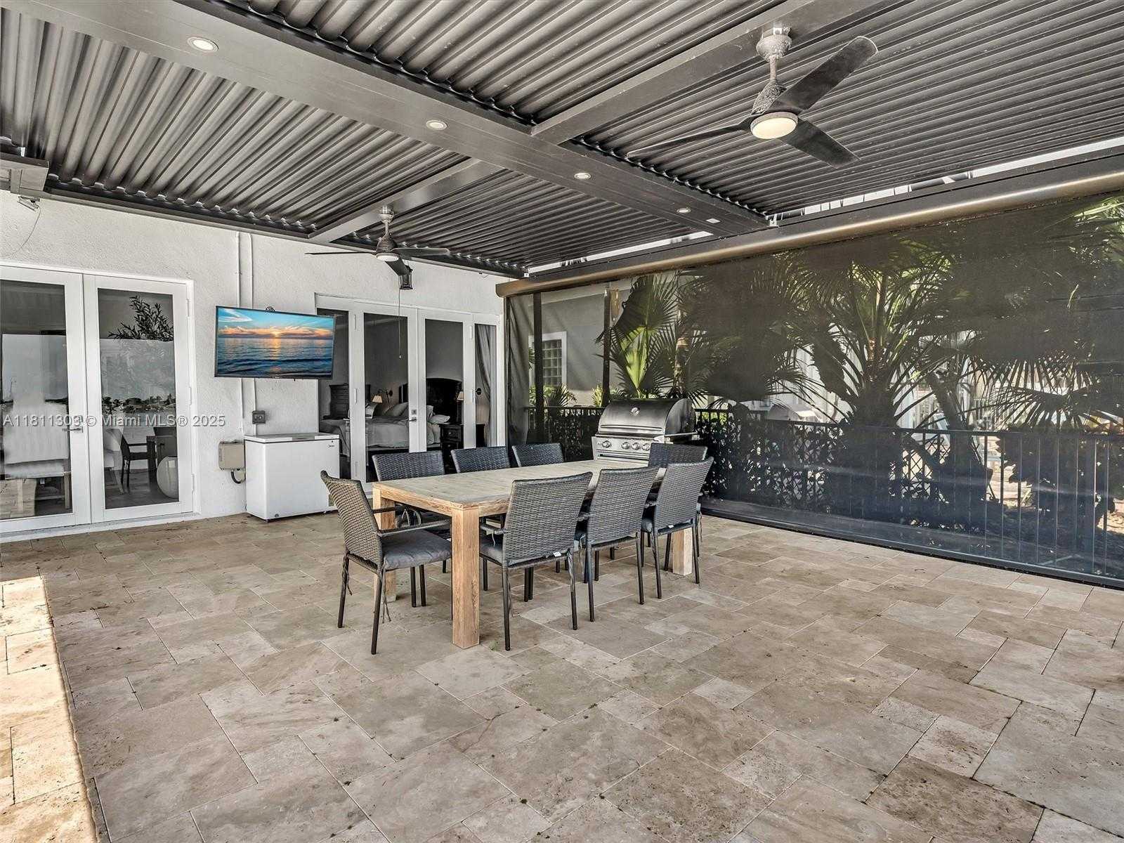 Small Image of 13381 SOUTH WEST 151ST TER, Miami Number 48