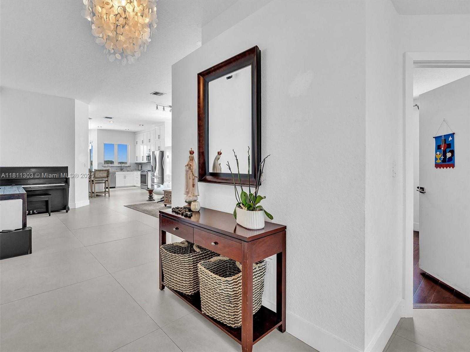 Small Image of 13381 SOUTH WEST 151ST TER, Miami Number 5