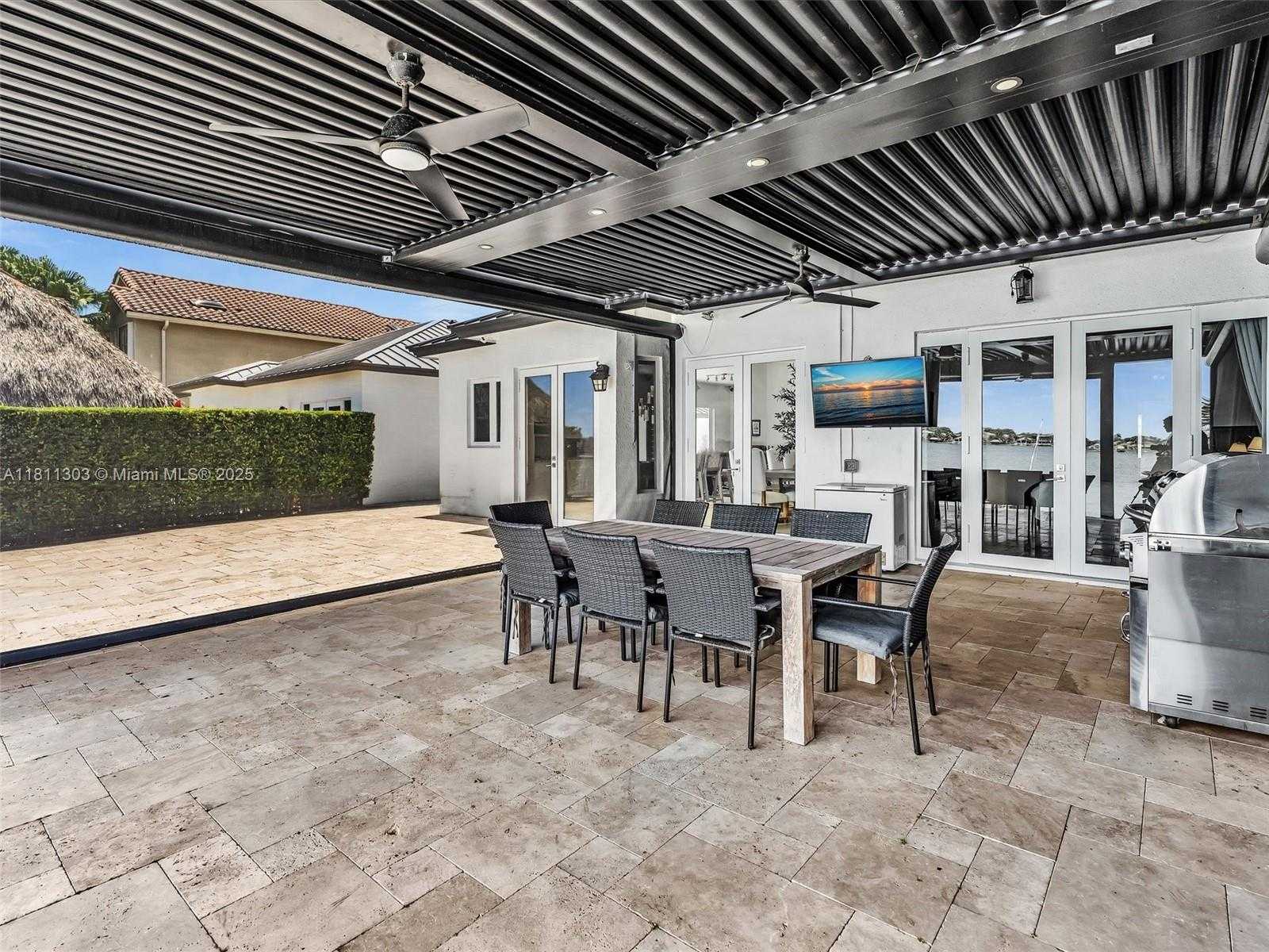 Small Image of 13381 SOUTH WEST 151ST TER, Miami Number 56
